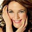 Drew Barrymore megajándékozza a lányát Drew Barrymore megajándékozza a lányát