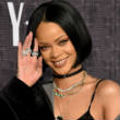 Egyedül maradt Rihanna Egyedül maradt Rihanna