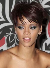Rihanna megtal�lta az egyens�lyt