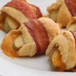 Baconnel tekert sajtos-almás kifli Baconnel tekert sajtos-almás kifli