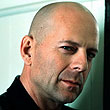 Átszabták Bruce Willis arcát Átszabták Bruce Willis arcát