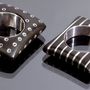 Figyelem, ezek valódi ékszerek! Figyelem, ezek valódi ékszerek!