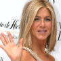 Újabb fordulat: Aniston kiütötte Jolie-t! Újabb fordulat: Aniston kiütötte Jolie-t!