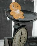 Kar�csonyi s�t�s-f�z�s apr� seg�t� kezekkel