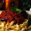 Garganelli húsmártással Garganelli húsmártással