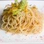 Spagetti mandulamártással Spagetti mandulamártással