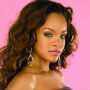 Egyfolyt�ban fogy�zik Rihanna