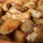 Hagymás-szalonnás krumpli Hagymás-szalonnás krumpli