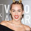 Miley Cyrus kínos ügyei Miley Cyrus kínos ügyei