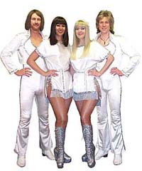 �jabb dics�s�g a Mamma Mia! ut�n