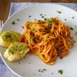 Paradicsomos spagetti szardellával Paradicsomos spagetti szardellával