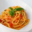 Fokhagymás, paradicsomos spagetti Fokhagymás, paradicsomos spagetti