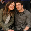 Komoly beteg Jason Biggs felesége Komoly beteg Jason Biggs felesége